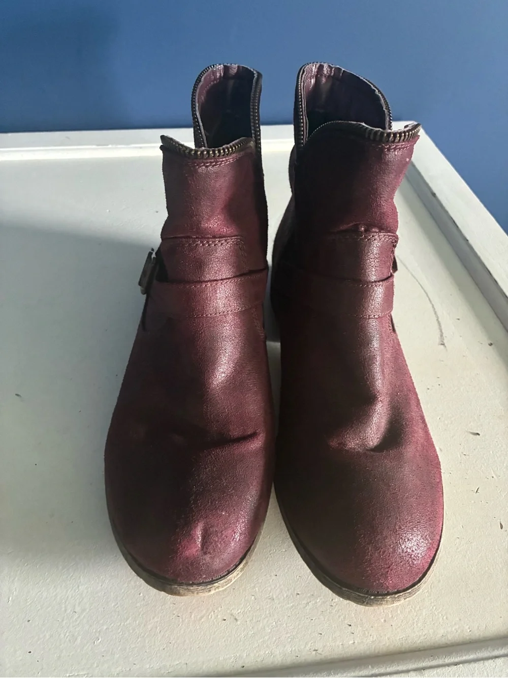 Women’s Burgundy Short Booties Zipper Design With Buckle Size 10